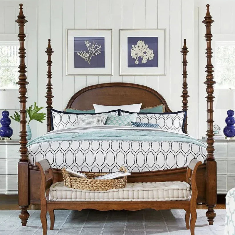 Nimmy Poster Bed - Wooden Empiro