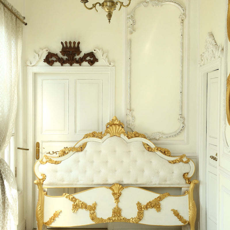 The Italian baroque bed
