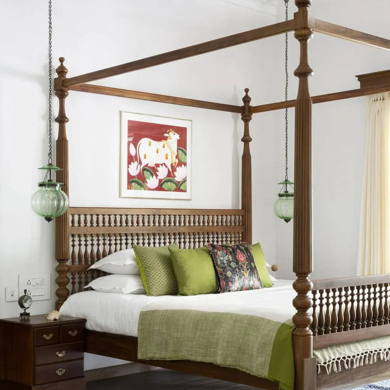 Pilox Modern Poster Bed for Stylish bedroom - Wooden Empiro
