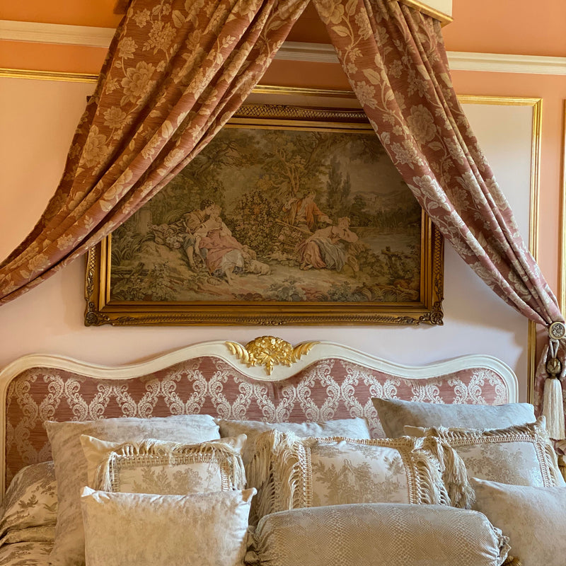 Bed head of Louis XV exuberance
