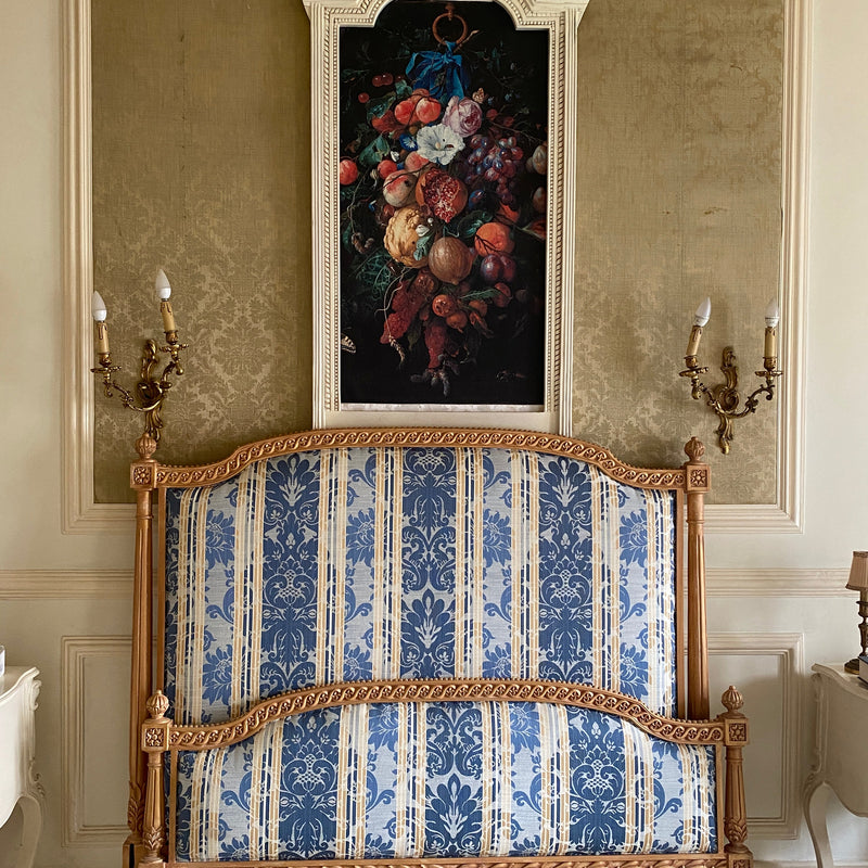 Louis XVI bed with the most sleek silhouette