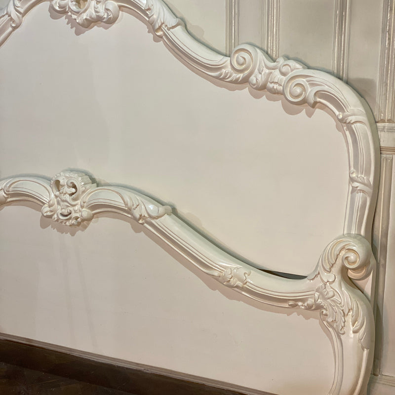 The classic Louis XV bed