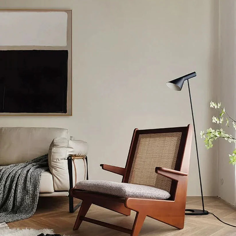 Levikar Modern Kangaroo Lounge Chair - Wooden Empiro