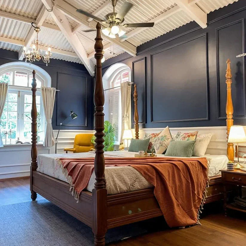 Vintage Colonial Style King Bed for Luxury Poster Bed - Wooden Empiro