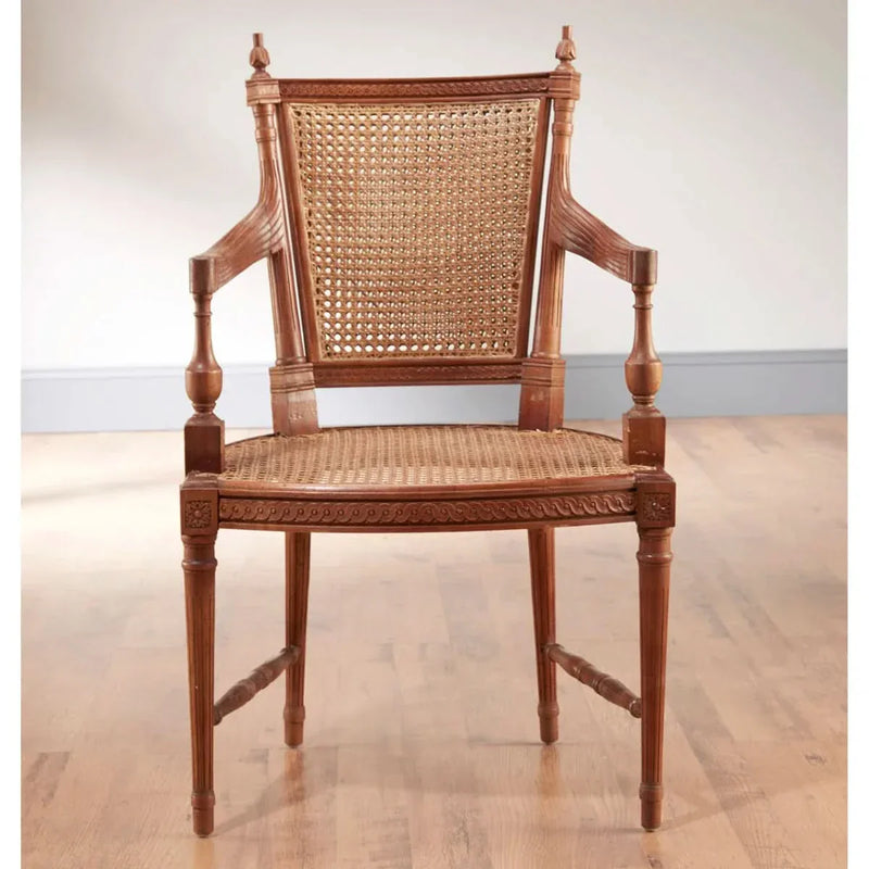 Stylish Armchair – Comfortable Seating for Living Room