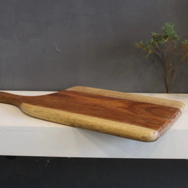 WOODEN CHOPPING BOARD