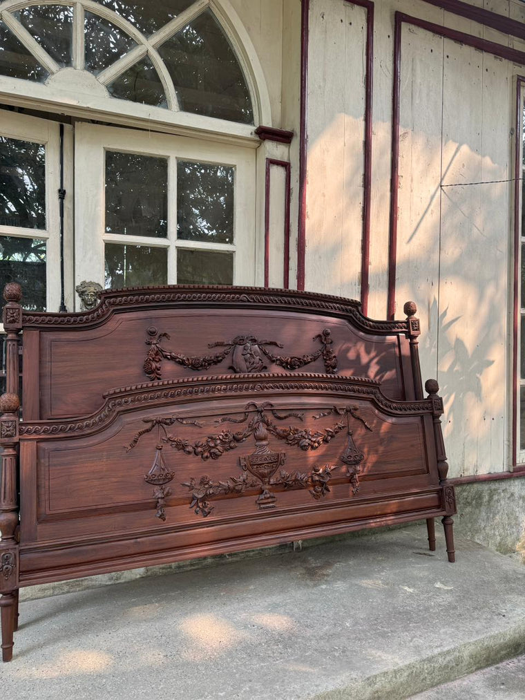 Louis XVI bed with wreaths and ribbons~