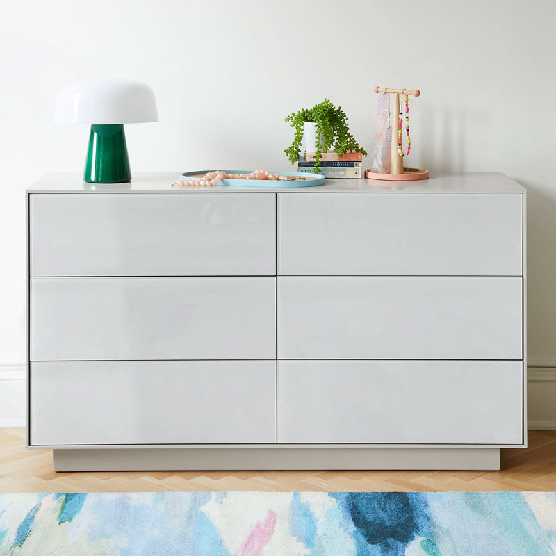 Qarising 6-Drawer Dresser - Wooden Empiro