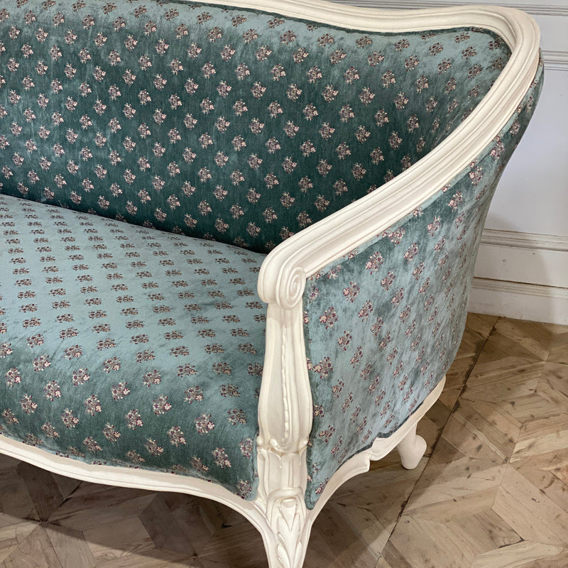 Louis XV sofa in bergère proportions