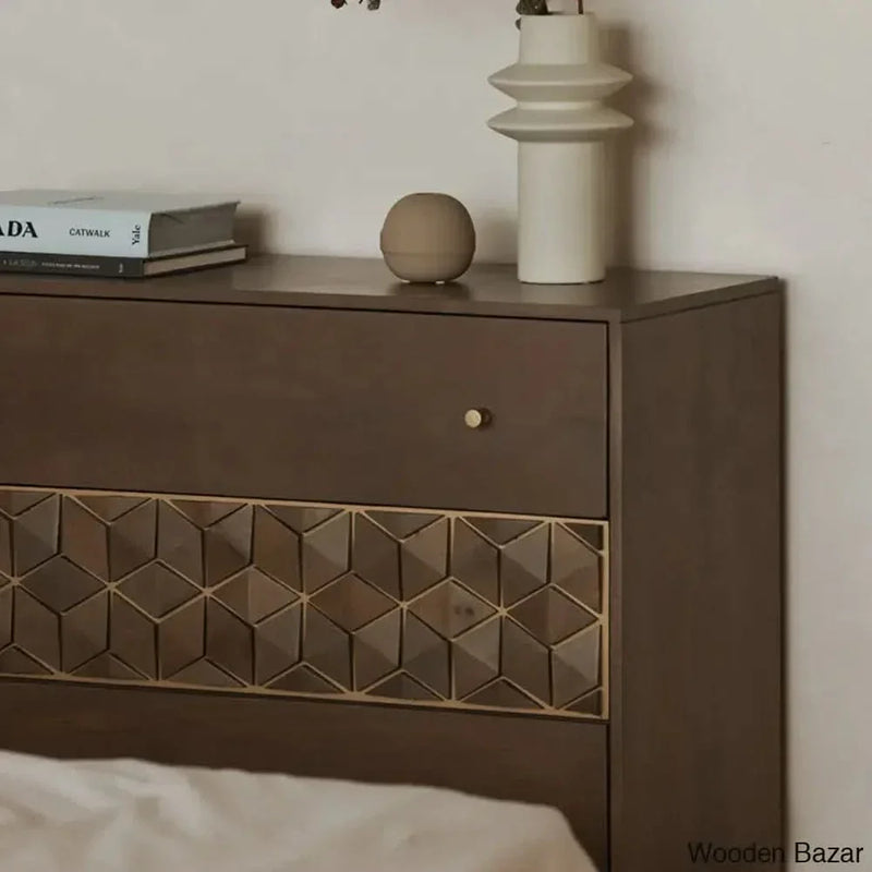 Jill Modern Chest of Drawers in Solid Wood Durable storage Solution