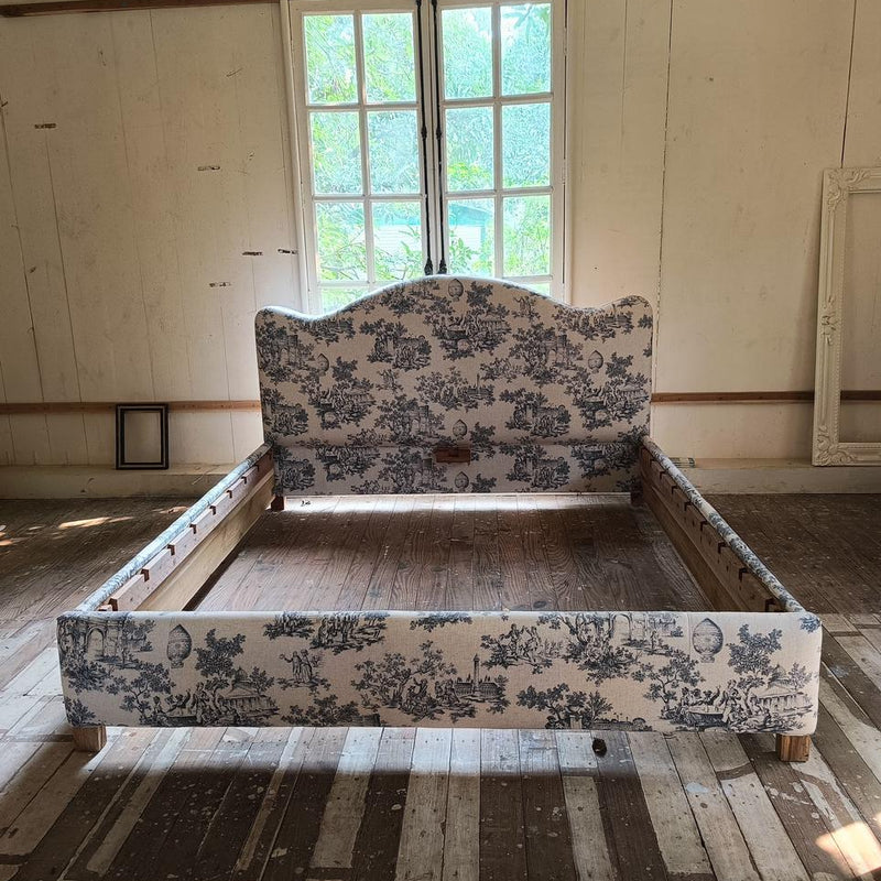 Beautiful Toile de jouy Bed~