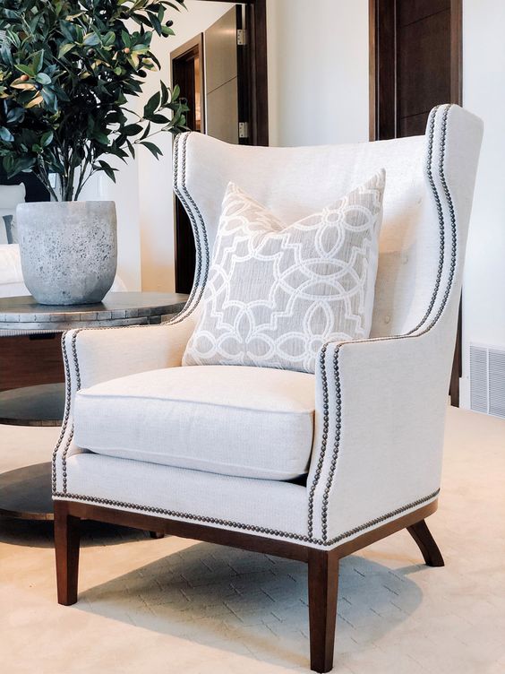 Christo King Wing Chair