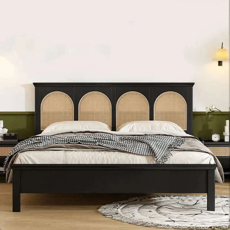 Kiviaan Rattan Bed - Wooden Empiro