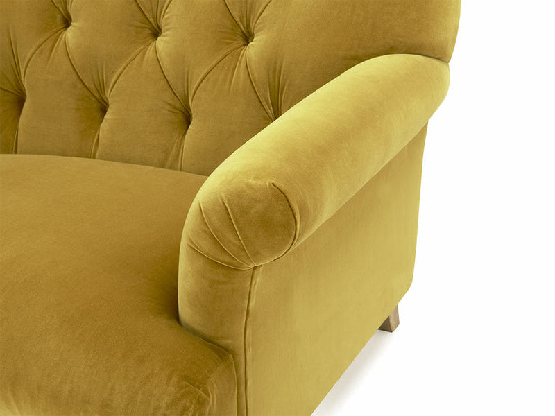 Benzo Loveseat