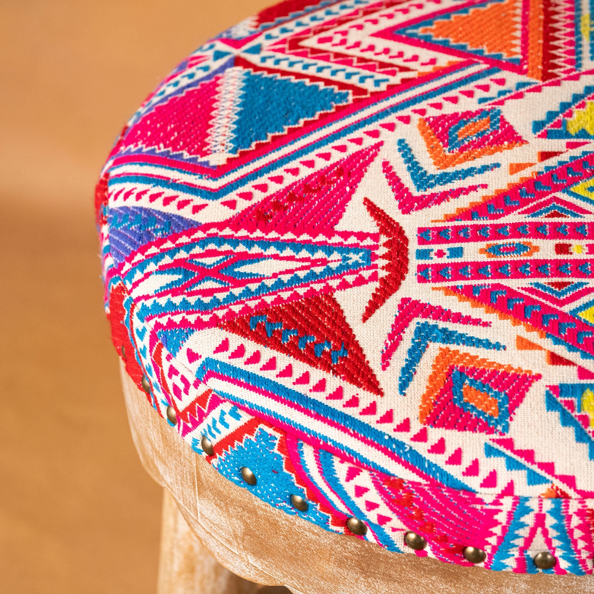 Merak Stool