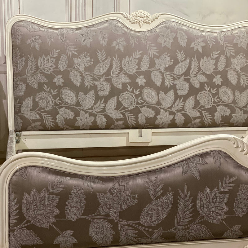 The exuberant Louis XV bed