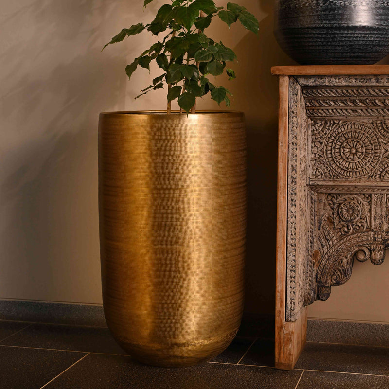 Elara Planter