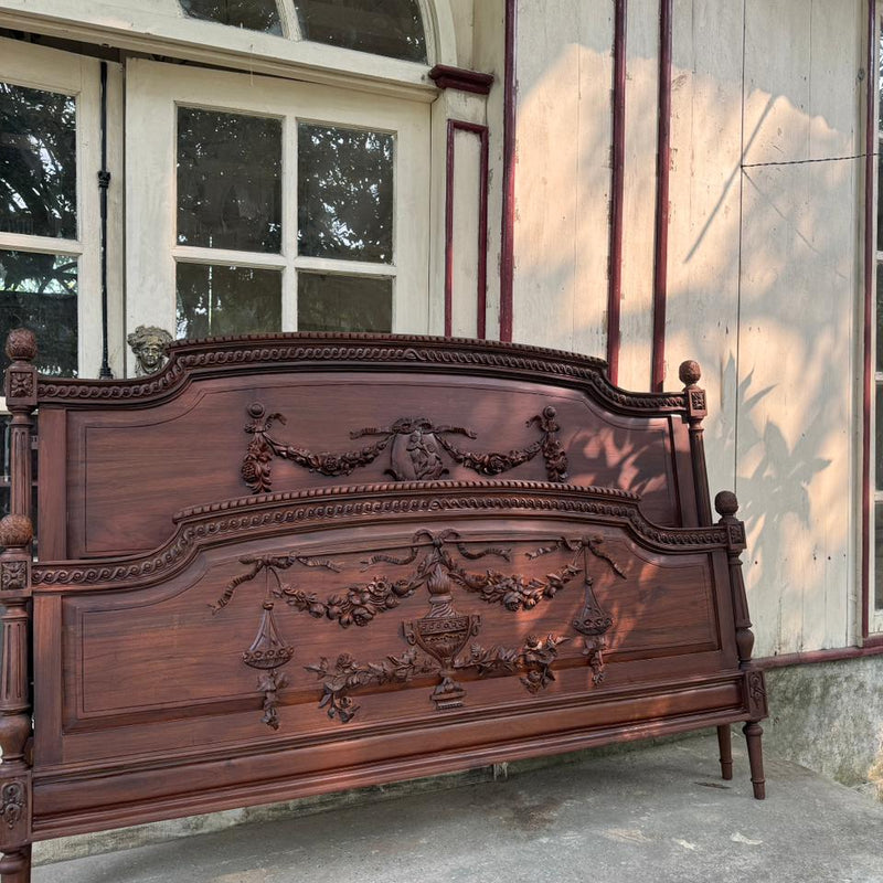Louis XVI bed with wreaths and ribbons~