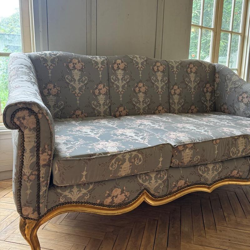Sofa with a sleek Louis XV silhouette~