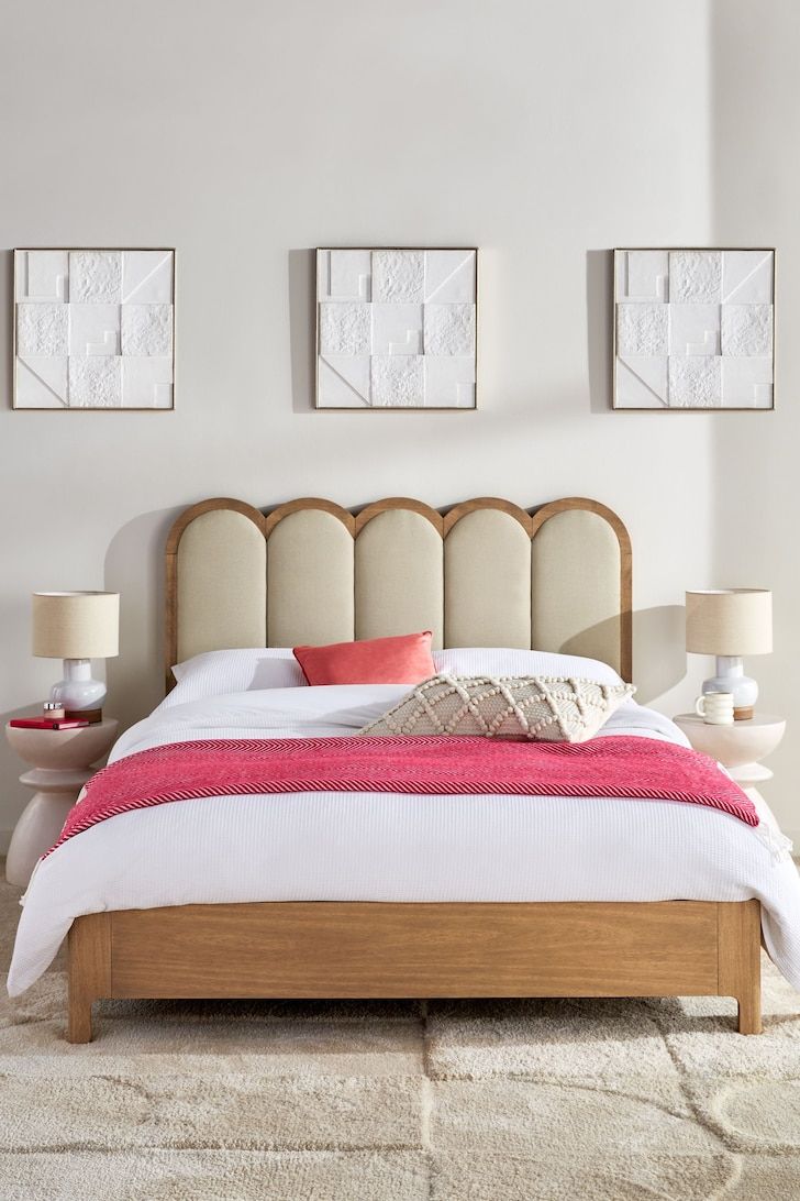 Modern Scalloped Upholstered Wooden Bed with Soft Fabric Headboard for Contemporary Homes