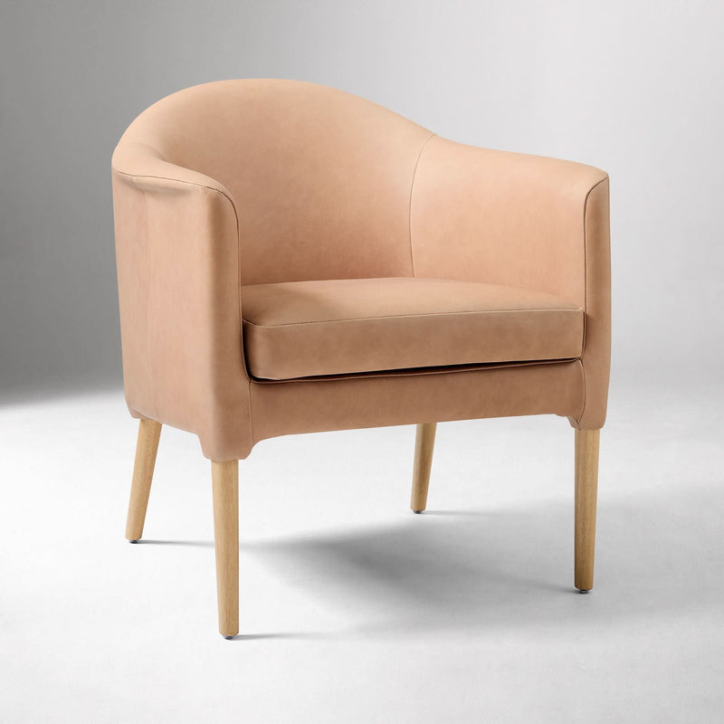 Kiaaberg Leather Chair - Wooden Empiro