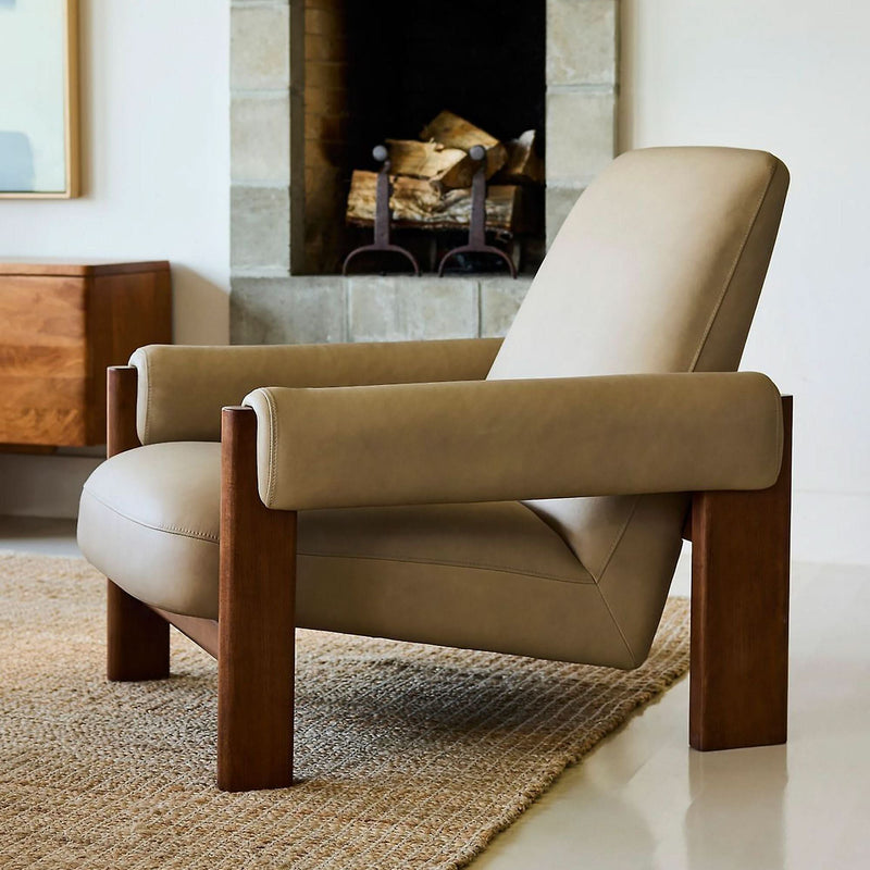 Karnial Leather Chair - Wooden Empiro