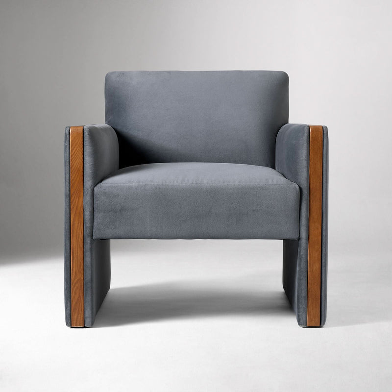 Rebbi Club Chair - Wooden Empiro